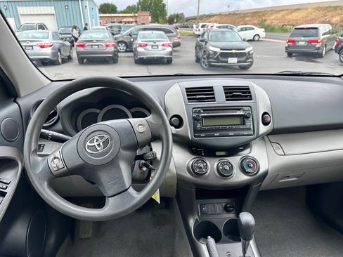 Used 2012 Toyota RAV4 FWD w/ Value Pkg image 7