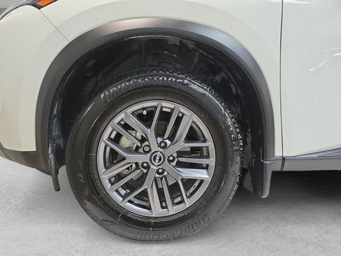 Used 2023 Nissan Rogue S image 23