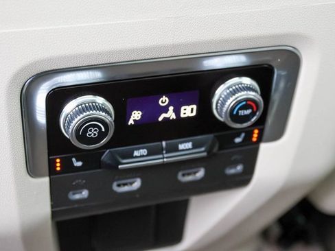 Used 2021 GMC Yukon Denali w/ Denali Premium Package image 26