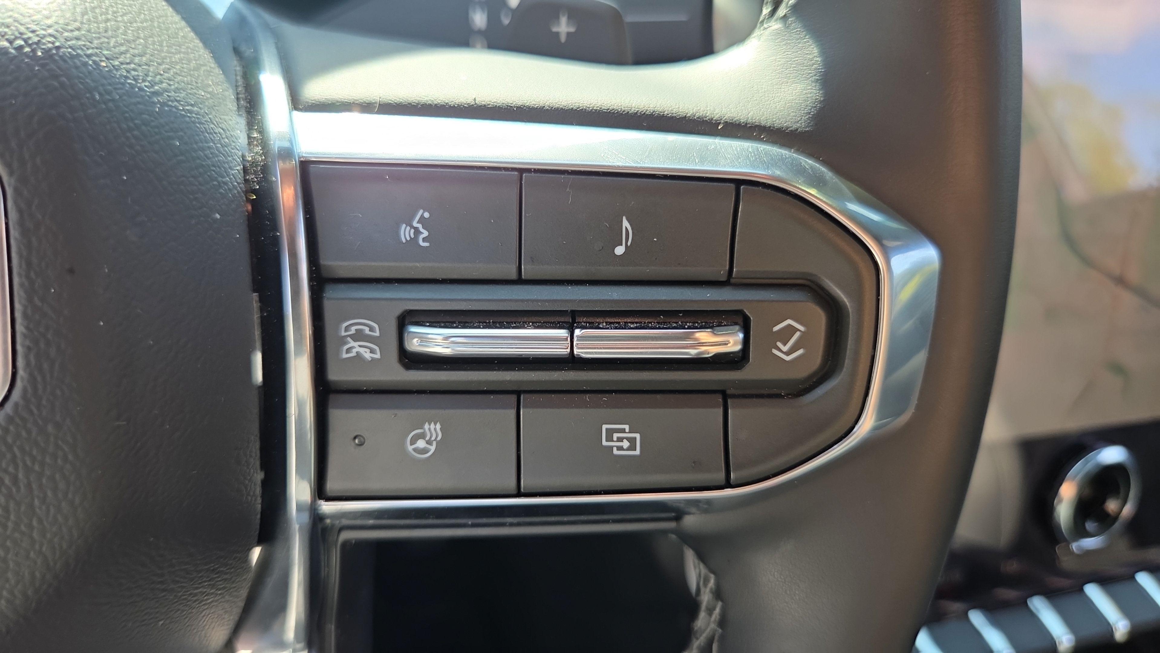 Certified 2026 GMC Acadia Elevation w/ Elevation Premium Package FWD image 24