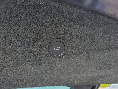 Used 2021 Tesla Model S Long Range image 9