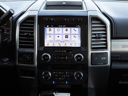 Used 2019 Ford F250 Platinum w/ Platinum Ultimate Package image 18