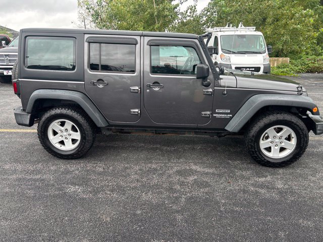 Used 2016 Jeep Wrangler Unlimited Sport w/ Quick Order Package 24S AWD/4WD image 7