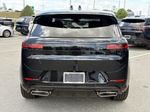 New 2026 Land Rover Range Rover Sport Dynamic SE AWD/4WD image 4