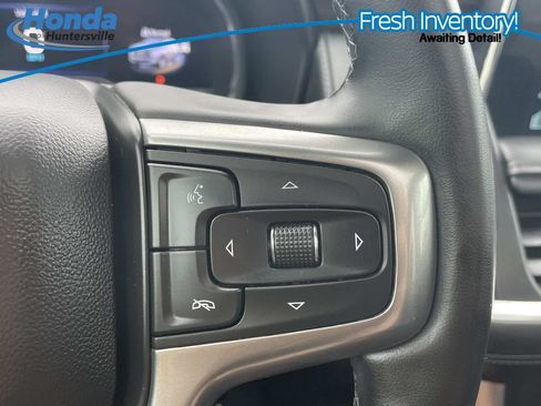 Used 2023 Chevrolet Suburban Z71 w/ Luxury Package AWD/4WD image 35
