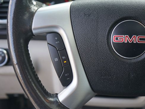 Used 2010 GMC Acadia SLT image 24