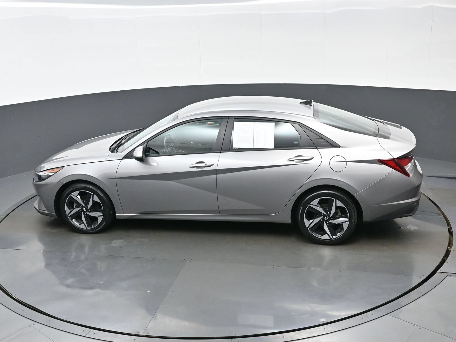 Certified 2023 Hyundai Elantra SEL w/ Convenience Package FWD image 33