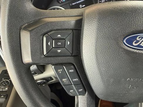 Used 2020 Ford F250 XLT w/ XLT Premium Package AWD/4WD image 17