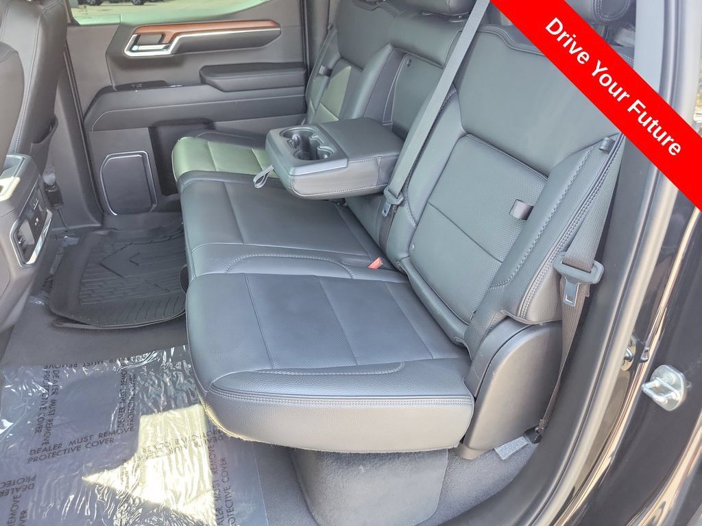 Used 2023 GMC Sierra 1500 Denali w/ Denali Reserve Package AWD/4WD image 28