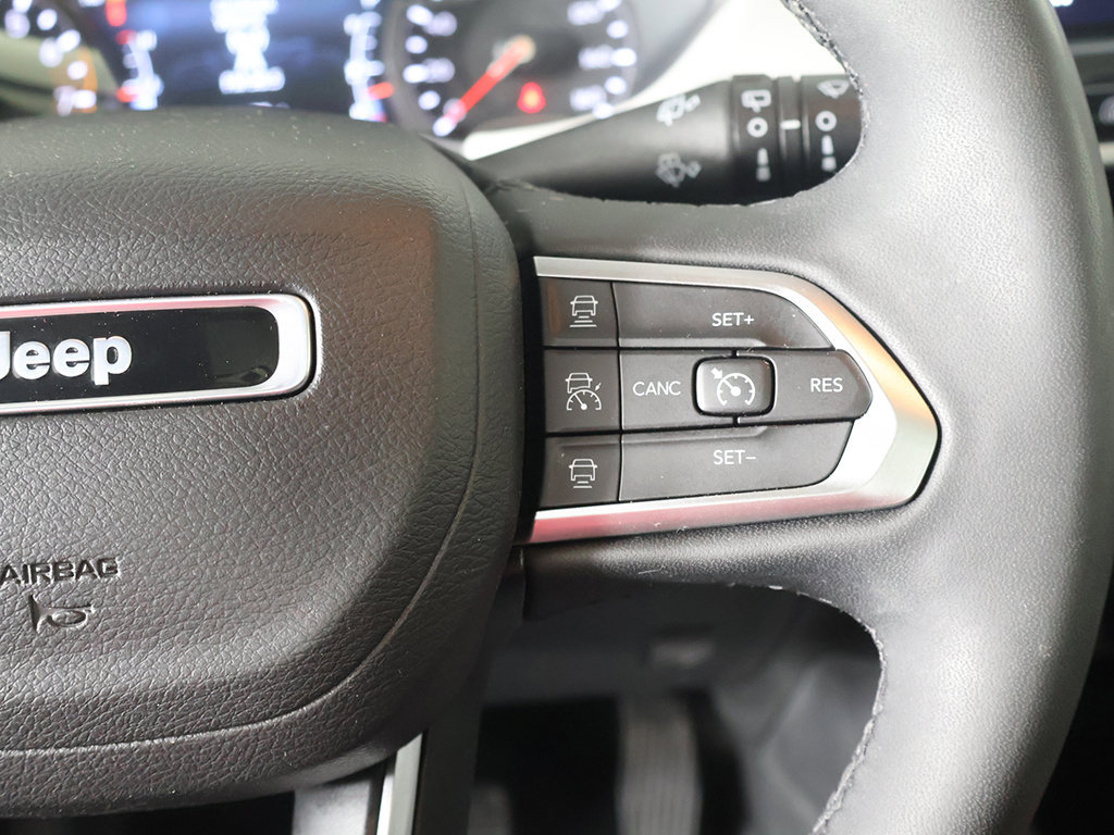 Used 2023 Jeep Compass Limited w/ Sun and Sound Group AWD/4WD image 44