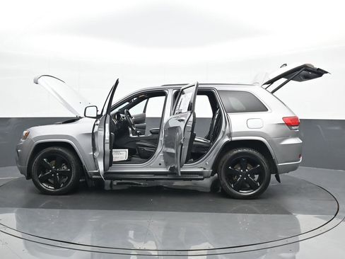 Used 2014 Jeep Grand Cherokee Altitude image 27