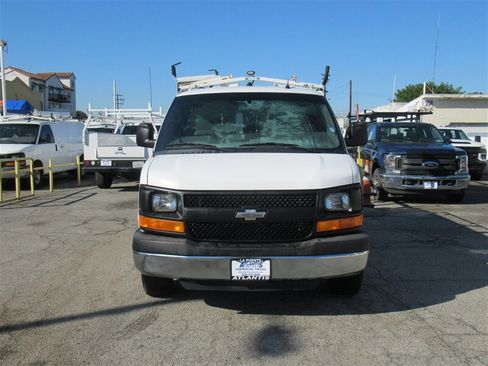 Used 2014 Chevrolet Express 2500 image 5