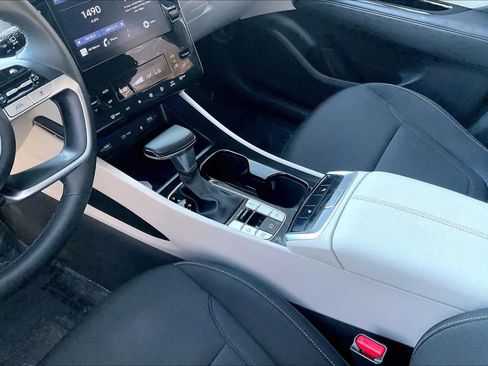 Used 2022 Hyundai Tucson SEL w/ Convenience Package FWD image 17