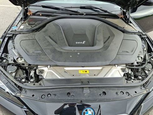 Used 2024 BMW i4 eDrive40 RWD image 28