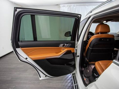 Used 2020 BMW X7 xDrive40i w/ Executive Package image 22