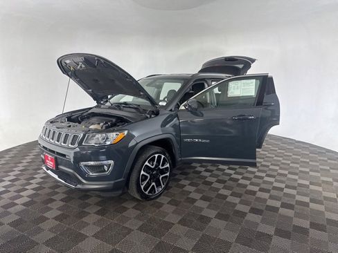 Used 2018 Jeep Compass Limited image 16