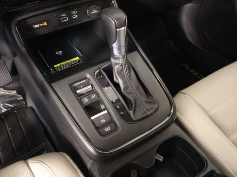 Used 2024 Honda CR-V EX-L image 8