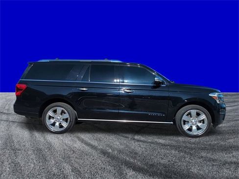 Certified 2023 Ford Expedition Max Platinum image 3