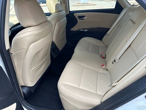 Used 2017 Toyota Avalon Touring FWD image 14