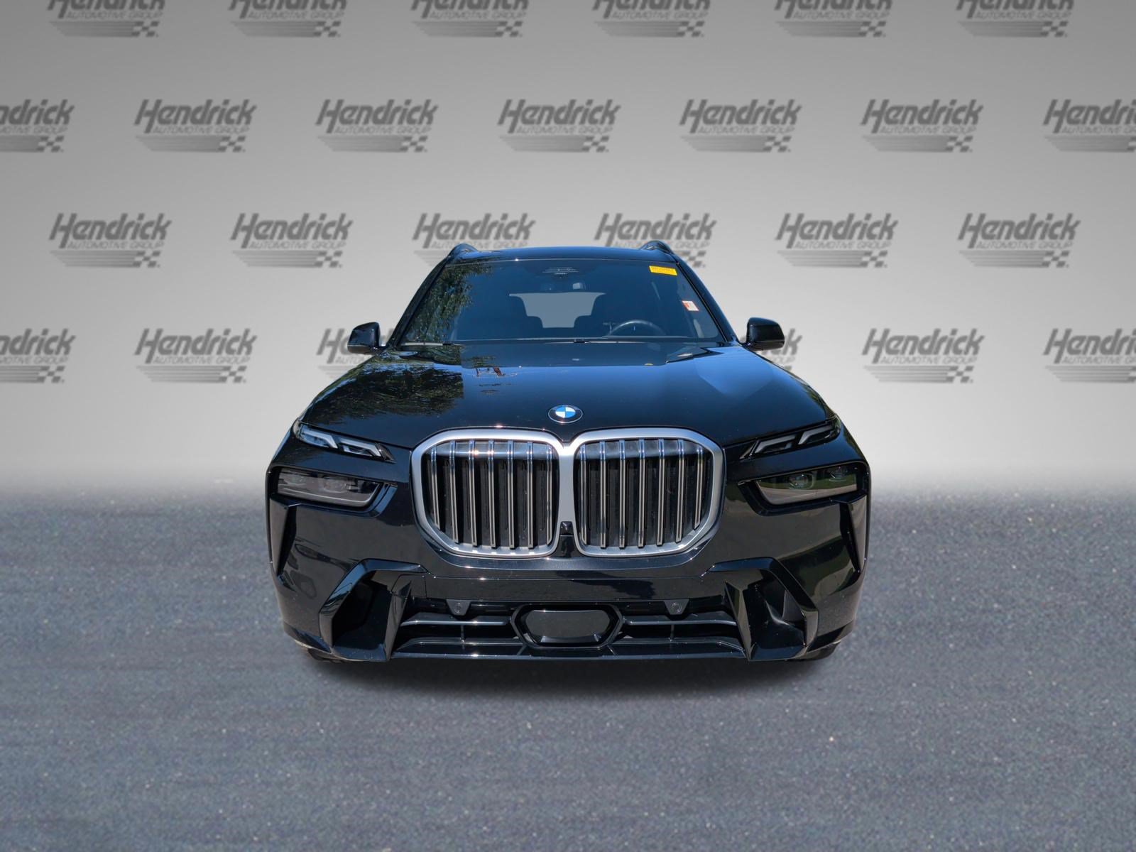 Used 2023 BMW X7 xDrive40i w/ M Sport Package AWD/4WD image 5