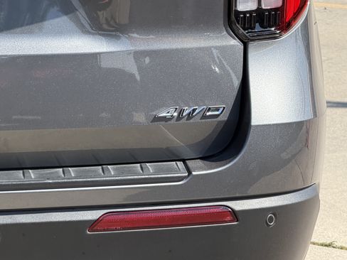 Certified 2025 Ford Explorer ST-Line AWD/4WD image 7