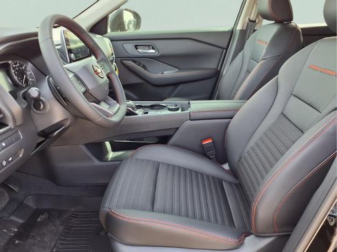 New 2026 Nissan Rogue Rock Creek image 10