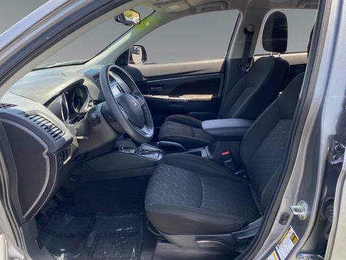 Used 2022 Mitsubishi Outlander Sport LE FWD image 9