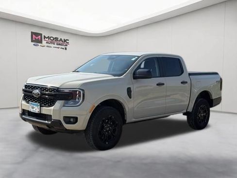 Used 2025 Ford Ranger XLT w/ FX4 Off-Road Package AWD/4WD image 4
