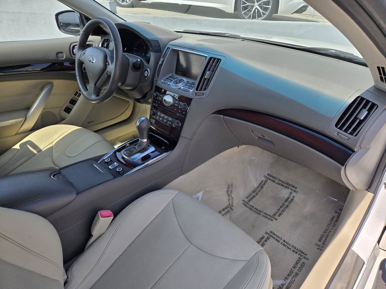 Used 2011 INFINITI G37 Convertible w/ Premium Pkg RWD image 28