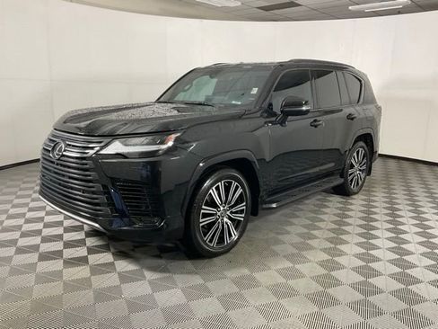Used 2023 Lexus LX 600 4WD w/ Appearance Package image 1