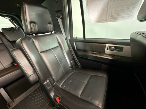 Used 2016 Ford Expedition Limited w/ Equipment Group 301A AWD/4WD image 14