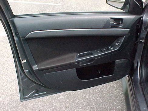 Used 2010 Mitsubishi Lancer ES FWD image 16
