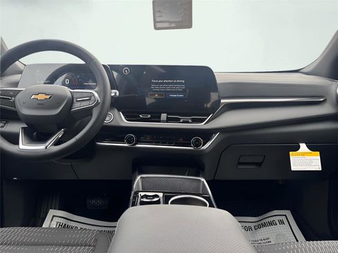 New 2026 Chevrolet Equinox LT w/ Safety and Technology Package image 11