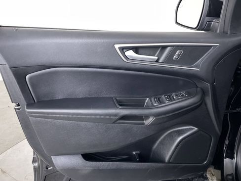 Used 2022 Ford Edge SEL image 10