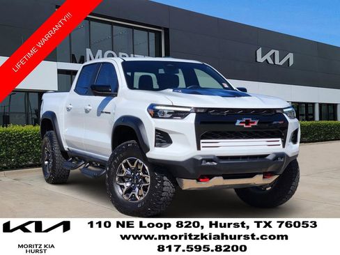 Used 2025 Chevrolet Colorado ZR2 w/ Technology Package AWD/4WD image 1