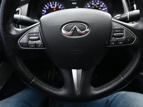 Used 2017 INFINITI Q50 3.0t Premium w/ 3.0T Premium Plus Package image 32