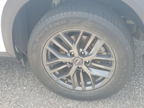 Certified 2022 Nissan Rogue SV FWD image 5