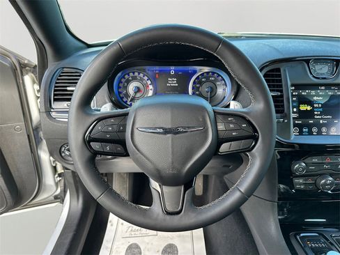 Used 2023 Chrysler 300 S image 19