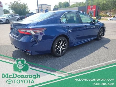 Used 2024 Toyota Camry SE FWD image 6