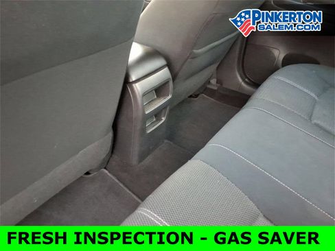 Used 2016 Nissan Sentra S image 13