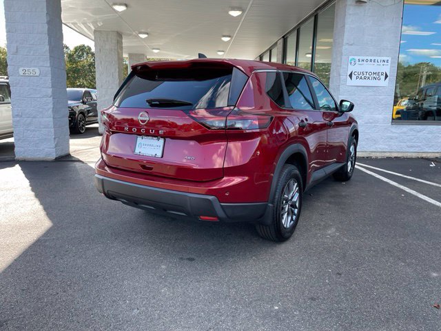 Used 2024 Nissan Rogue S AWD/4WD image 5