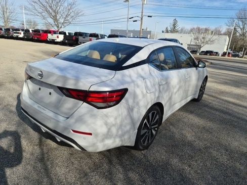 New 2025 Nissan Sentra SV w/ SV Premium Package image 10