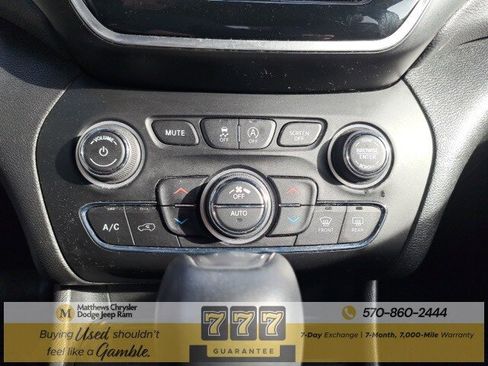 Used 2019 Jeep Cherokee High Altitude image 18