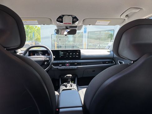 Used 2025 Kia K4 FWD image 21