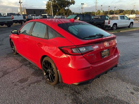 Used 2025 Honda Civic Sport image 5