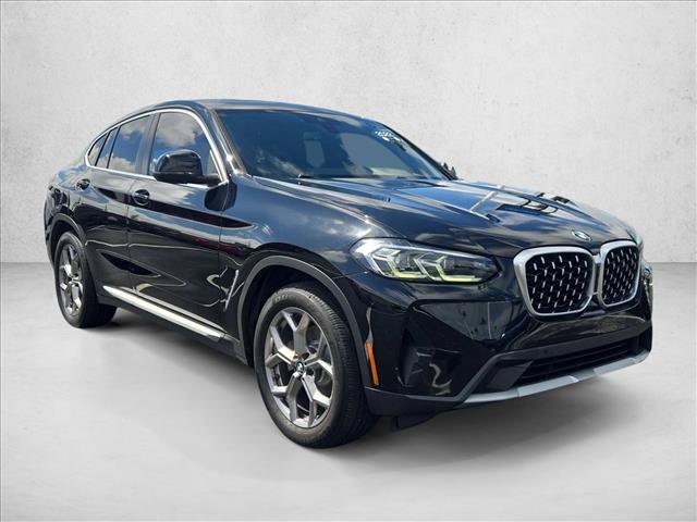Used 2022 BMW X4 xDrive30i w/ Premium Package 2 AWD/4WD image 3