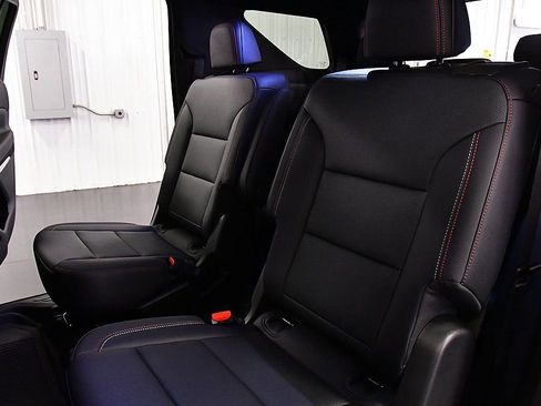 Used 2025 Chevrolet Traverse Z71 w/ Driver Confidence Package image 26