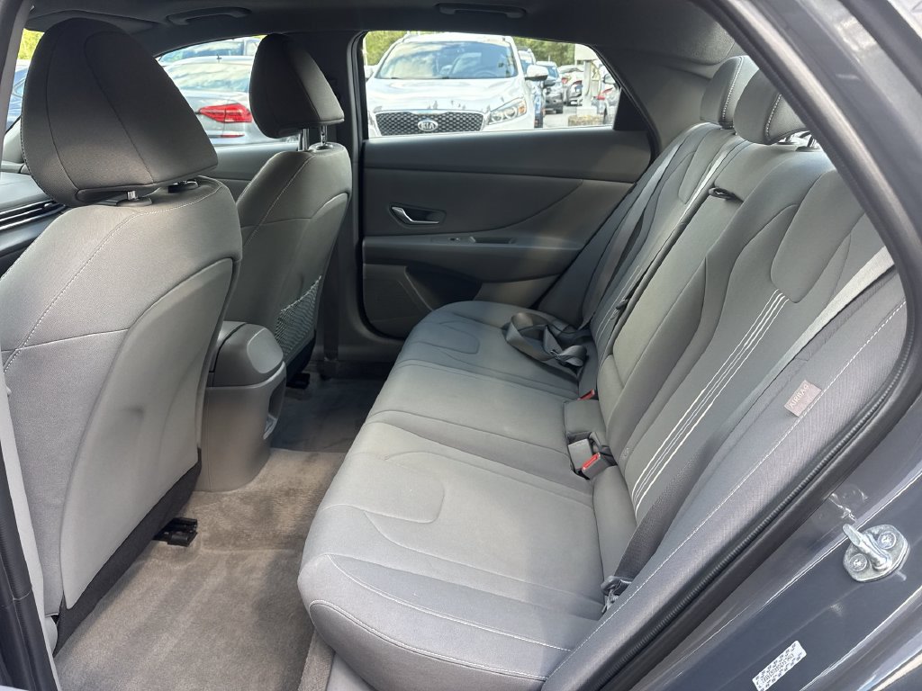 Used 2024 Hyundai Elantra SEL w/ Convenience Package FWD image 25