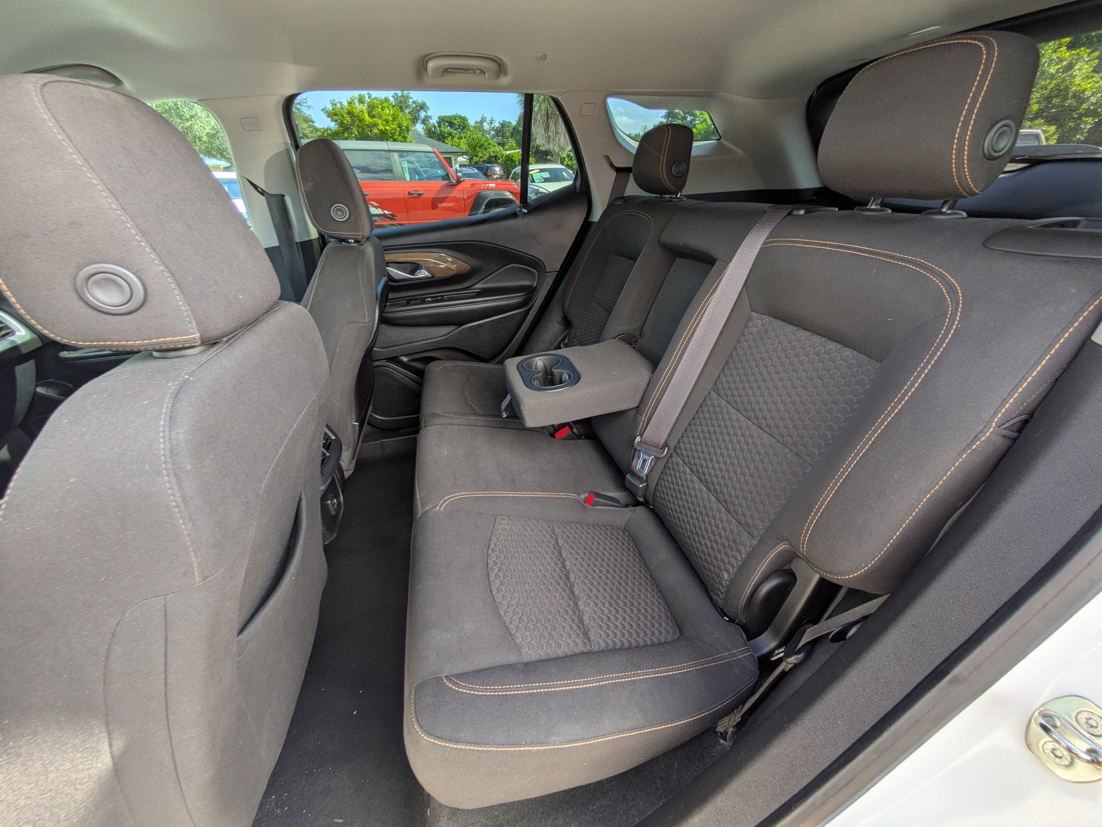 Used 2018 GMC Terrain SLE w/ Driver Convenience Package FWD image 14