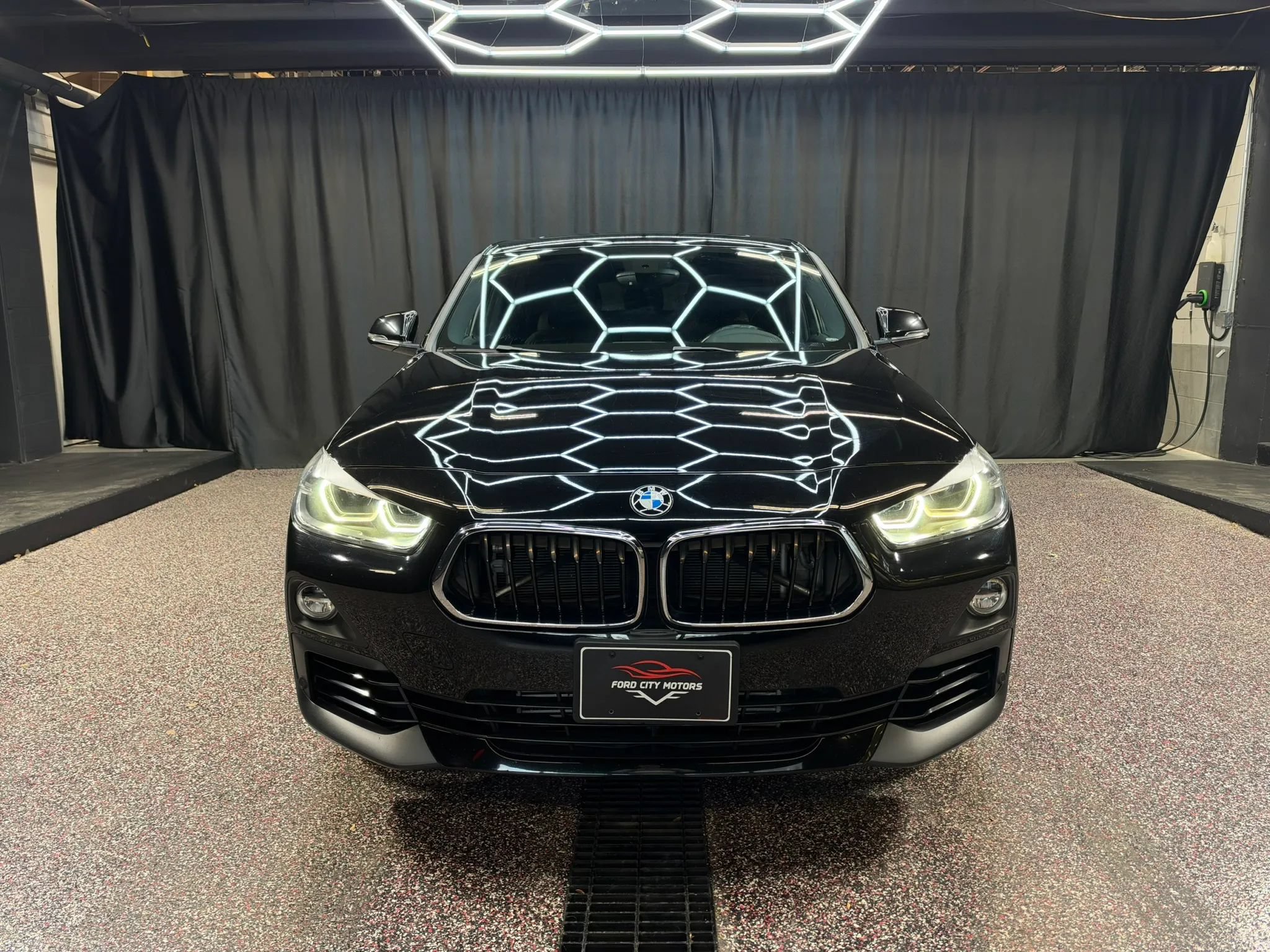Used 2018 BMW X2 xDrive28i AWD/4WD image 2
